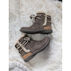 UGG La Jolla Taupe Suede Leather Boho Tie Up Shearling Ankle Boots Size 6